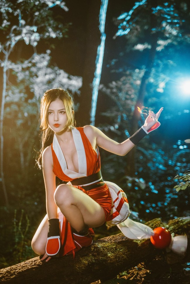 长腿美女腿玩年御姐真人玩火诱惑COS王者荣耀不知火舞